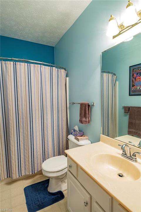 148 Gleneagle Dr, Elyria, OH 44035 photo 19