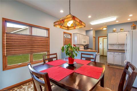 148 Gleneagle Dr, Elyria, OH 44035 photo 9