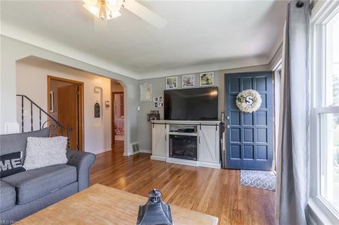 652 E 305th St, Willowick, OH 44095 photo 19