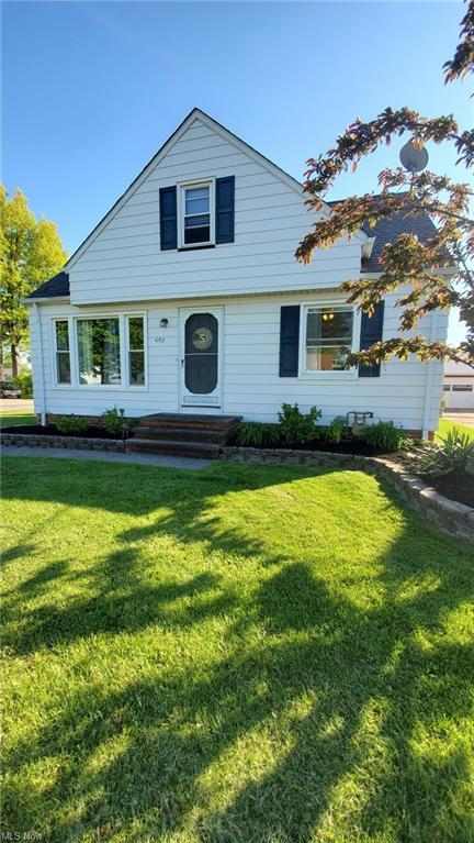 652 E 305th St, Willowick, OH 44095 photo 1