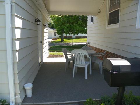 9404 Snow Rd, Parma, OH 44130 photo 28