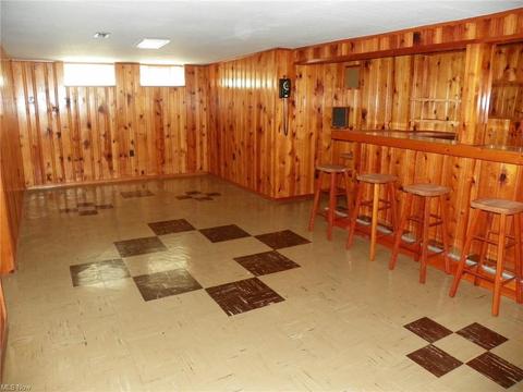 9404 Snow Rd, Parma, OH 44130 photo 21