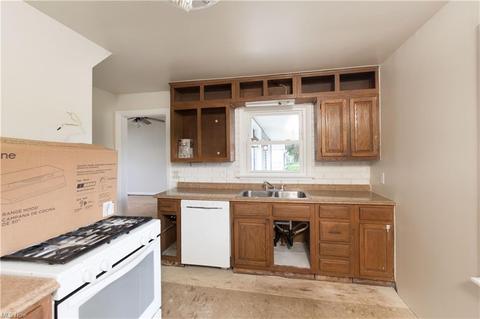 208 Whipple Ave NW, Canton, OH 44708 photo 8