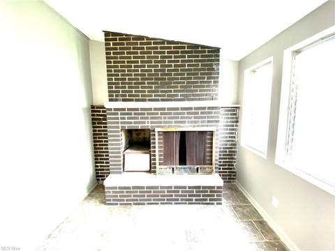 7703 Essen Ave, Parma, OH 44129 photo 15