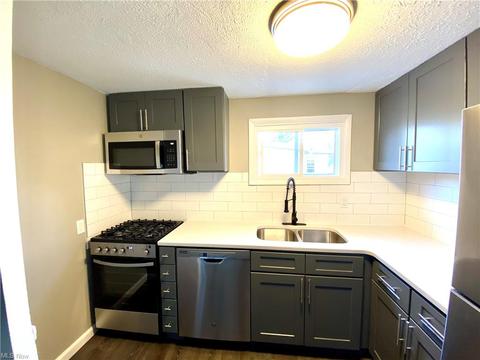 7703 Essen Ave, Parma, OH 44129 photo 24