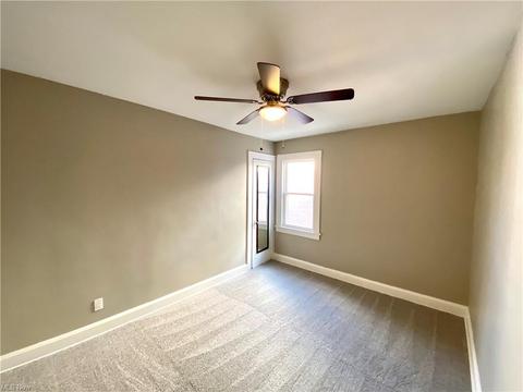 7703 Essen Ave, Parma, OH 44129 photo 12