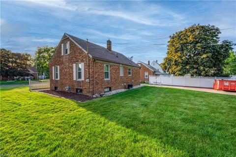 2364 S Freedom Ave, Alliance, OH 44601 photo 4