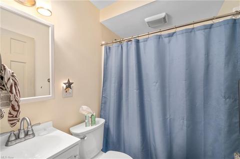 2364 S Freedom Ave, Alliance, OH 44601 photo 16