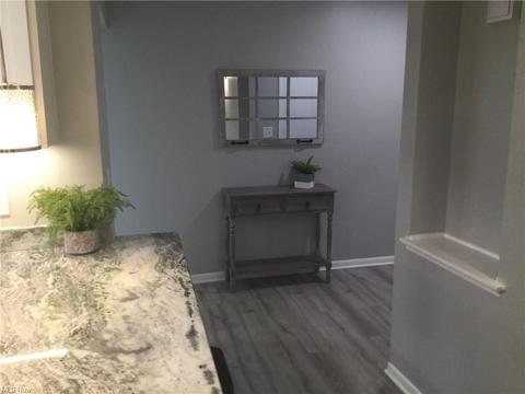 355 Longford Ave, Elyria, OH 44035 photo 9