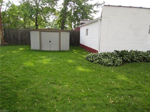 627 Cambridge Ave, Elyria, OH 44035 photo 23