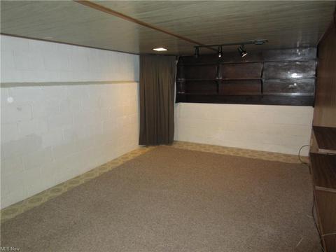 627 Cambridge Ave, Elyria, OH 44035 photo 16