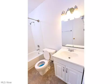 148 Tennessee Ave, Elyria, OH 44035 photo 11