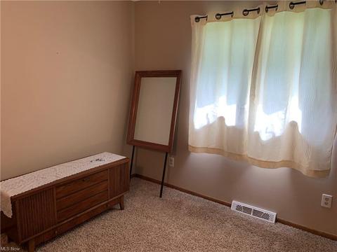 2937 Erich Dr, Willoughby Hills, OH 44092 photo 5