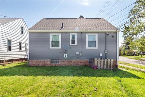 6168 Wareham Dr, Parma, OH 44129 photo 5