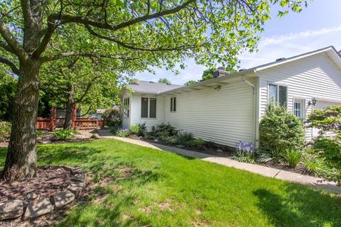 1290 Harmony Dr, Wadsworth, OH 44281 photo 7