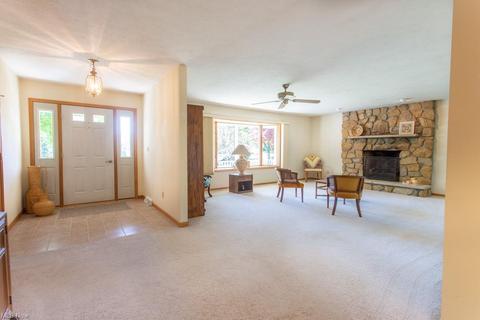 1290 Harmony Dr, Wadsworth, OH 44281 photo 10