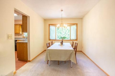 1290 Harmony Dr, Wadsworth, OH 44281 photo 15