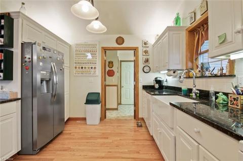 237 Clingan Rd, Struthers, OH 44471 photo 7