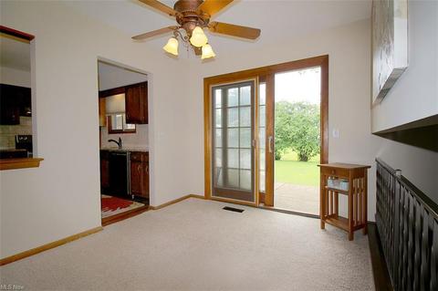 222 Commodore Cir, Elyria, OH 44035 photo 5