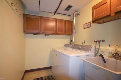 222 Commodore Cir, Elyria, OH 44035 photo 14