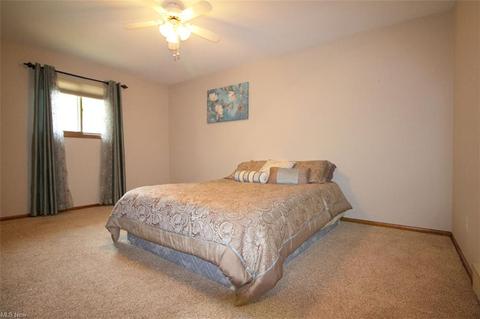 222 Commodore Cir, Elyria, OH 44035 photo 16