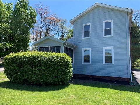 196 E Jackson St, Painesville, OH 44077 photo 1