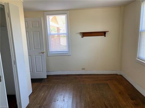 196 E Jackson St, Painesville, OH 44077 photo 10
