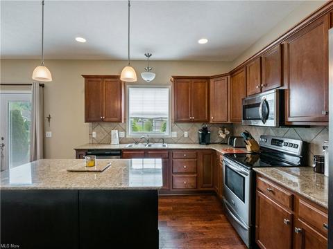 2840 Coldwater Ave NW, Canton, OH 44708 photo 4