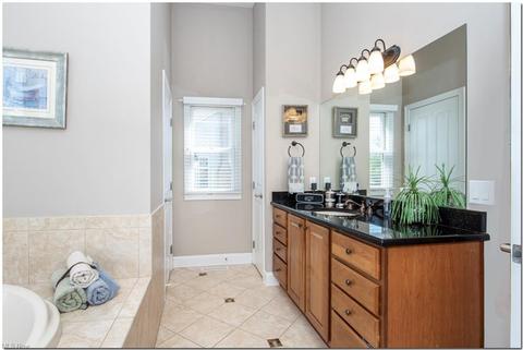 7475 Capilano Dr, Solon, OH 44139 photo 29