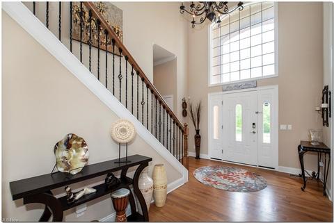 7475 Capilano Dr, Solon, OH 44139 photo 7