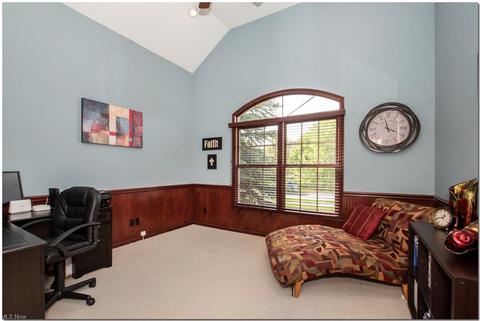 7475 Capilano Dr, Solon, OH 44139 photo 18