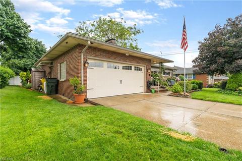 1434 Marilyn Ave NW, Canton, OH 44708 photo 3
