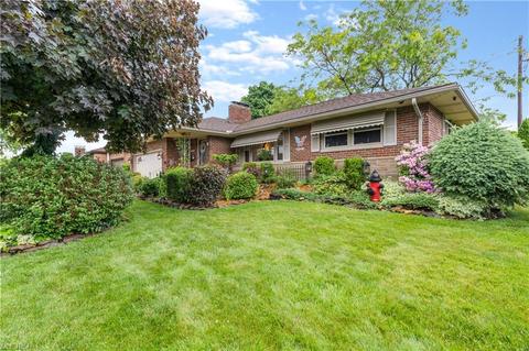 1434 Marilyn Ave NW, Canton, OH 44708 photo 1