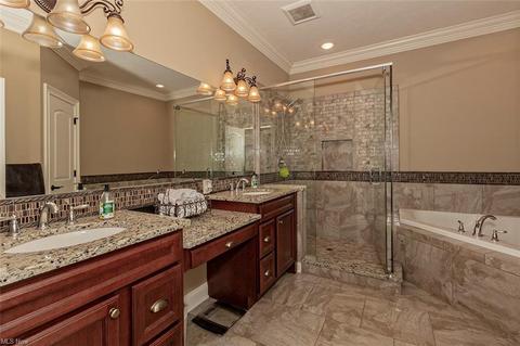 140 Eagle Point Dr, Lyndhurst, OH 44124 photo 23