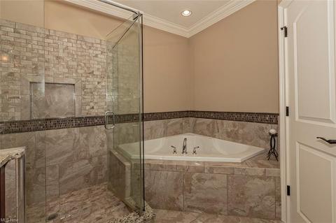 140 Eagle Point Dr, Lyndhurst, OH 44124 photo 24