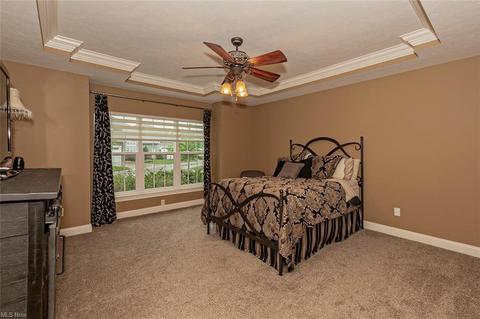 140 Eagle Point Dr, Lyndhurst, OH 44124 photo 21