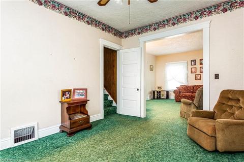 609 Bond St, Elyria, OH 44035 photo 11
