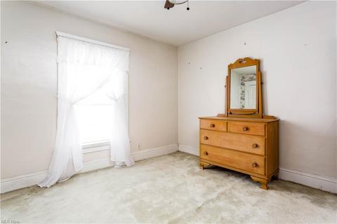 609 Bond St, Elyria, OH 44035 photo 17