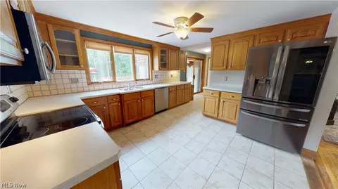 7138 Maple St, Mentor, OH 44060 photo 12