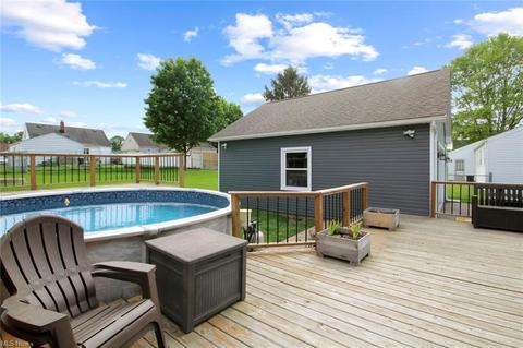 367 Creed St, Struthers, OH 44471 photo 4