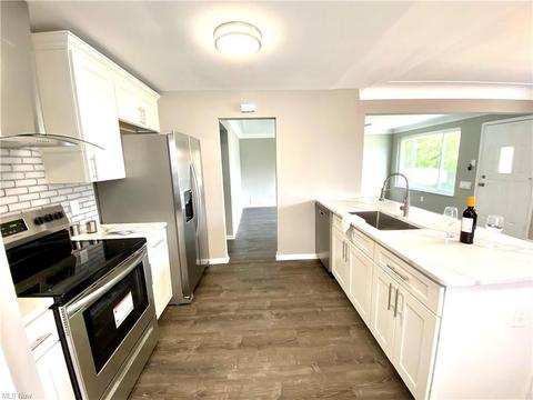 3436 Brookview Blvd, Parma, OH 44134 photo 6