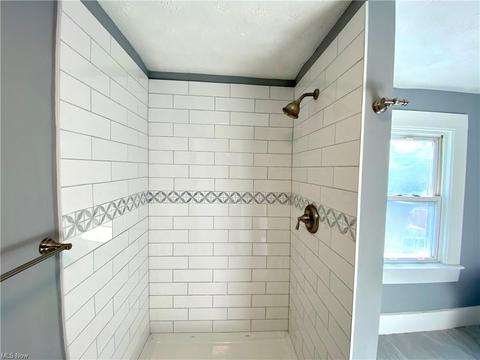 2206 Lorimer Rd, Parma, OH 44134 photo 26