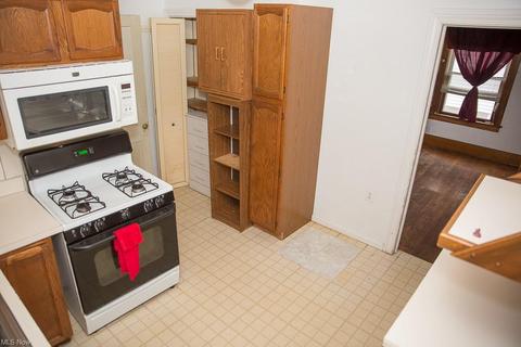 346 Cambridge Ave, Elyria, OH 44035 photo 8