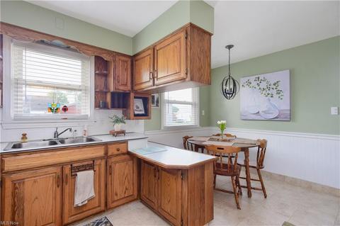 253 Overlook Blvd, Struthers, OH 44471 photo 3