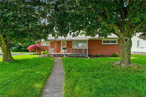253 Overlook Blvd, Struthers, OH 44471 photo 1