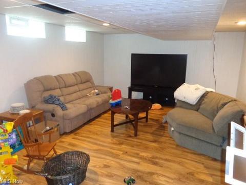 8317 Whitehaven Dr, Parma, OH 44129 photo 22