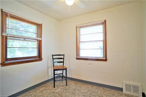 381 Eckard Ave, Akron, OH 44314 photo 15