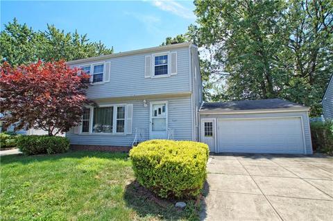30830 Crescent Dr, Willowick, OH 44095 photo 1