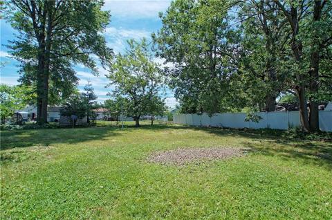 30830 Crescent Dr, Willowick, OH 44095 photo 5