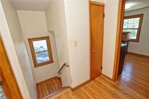 30830 Crescent Dr, Willowick, OH 44095 photo 17